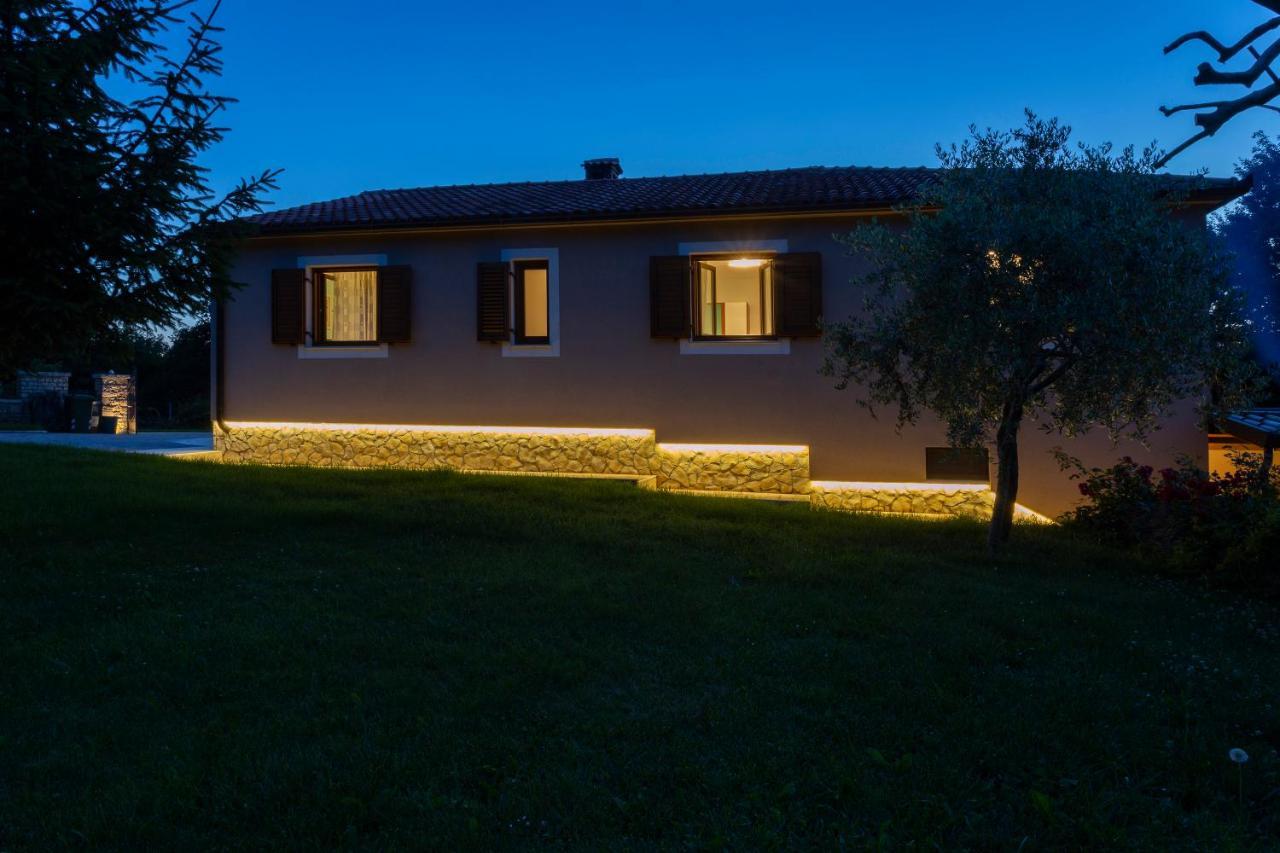 Villa Krizanci Zminj Экстерьер фото