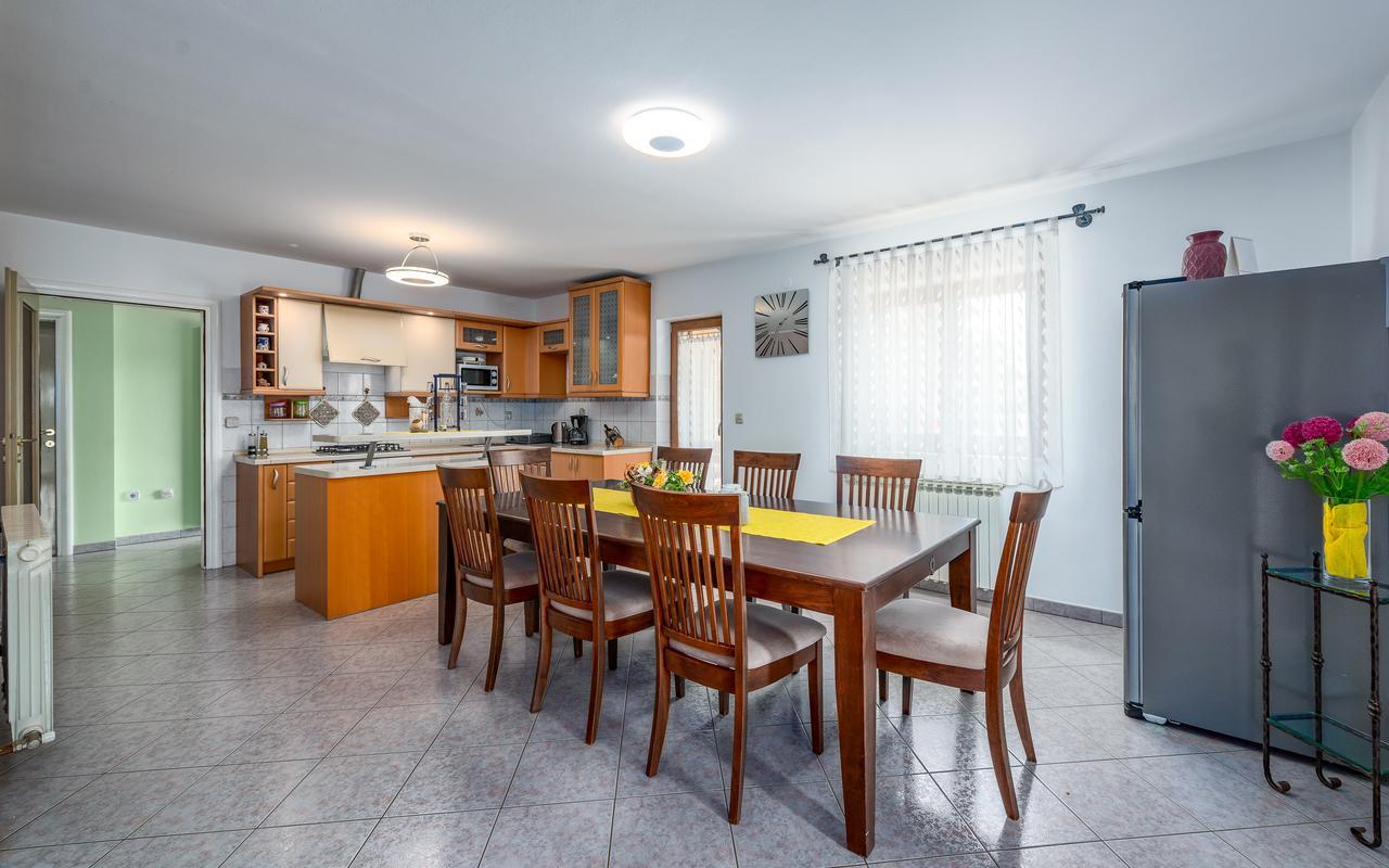 Villa Krizanci Zminj Экстерьер фото